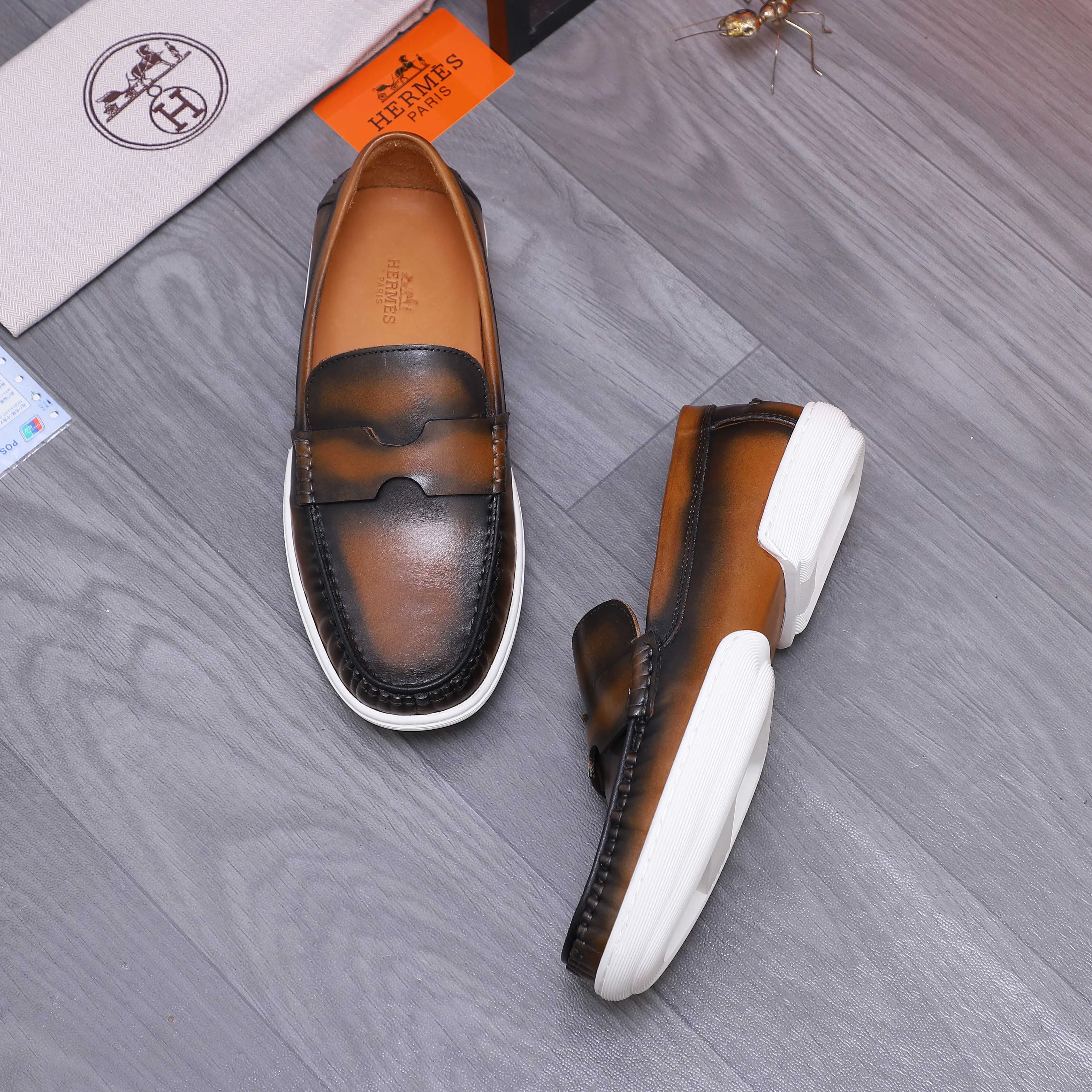 Men's shoes 💰500 Product trademark: HERMES "Hermes" casual slip-on leather shoes Regular size: 38-46 (45.46 custom-made, non-refundable) Product materials: Selected color-brushed cowhide upper, cowhide lining, original outsole